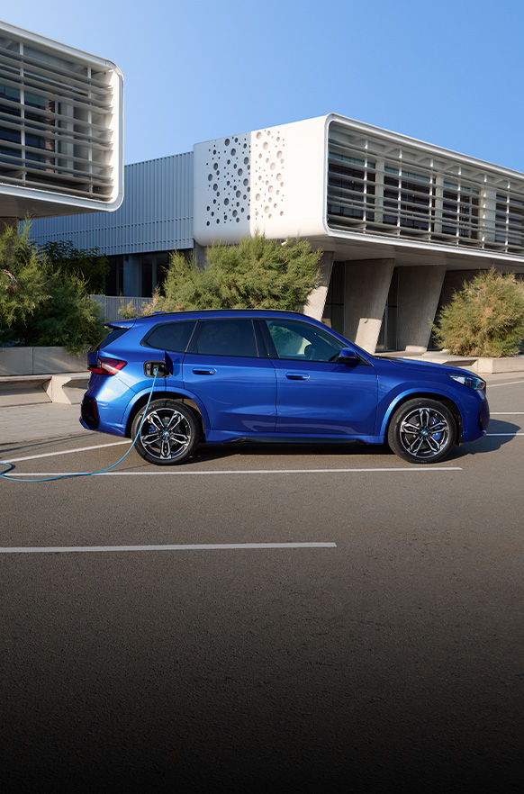 <img src='https://lurauto.com/cdn/ico/BMW-i.png' style='height: 20px;'> BMW iX1