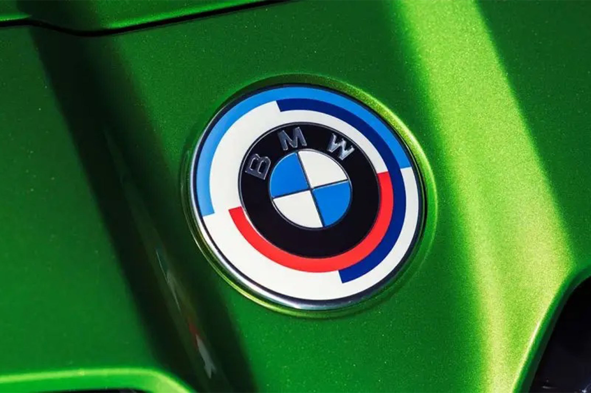 BMW M REGRESA A LOS ORÍGENES EN SU 50 ANIVERSARIO